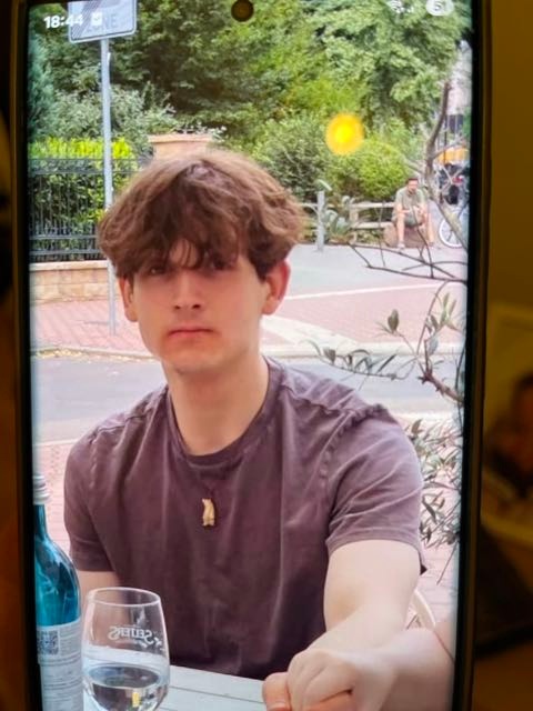 POL-F: 251115 - 1178 Frankfurt - Nordend: Vermisstenmeldung