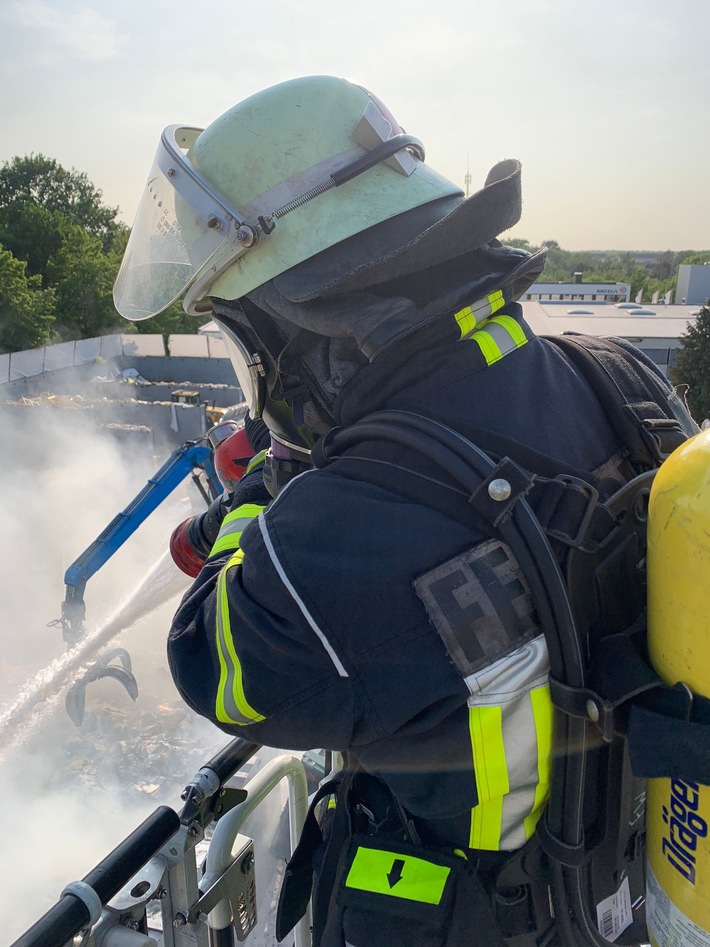 FW Celle: Weiterhin hohes Einsatzaufkommen bei der Feuerwehr Celle!