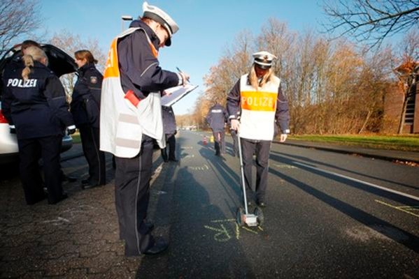 POL-REK: Schwerverletzter Fahrradfahrer - Bergheim