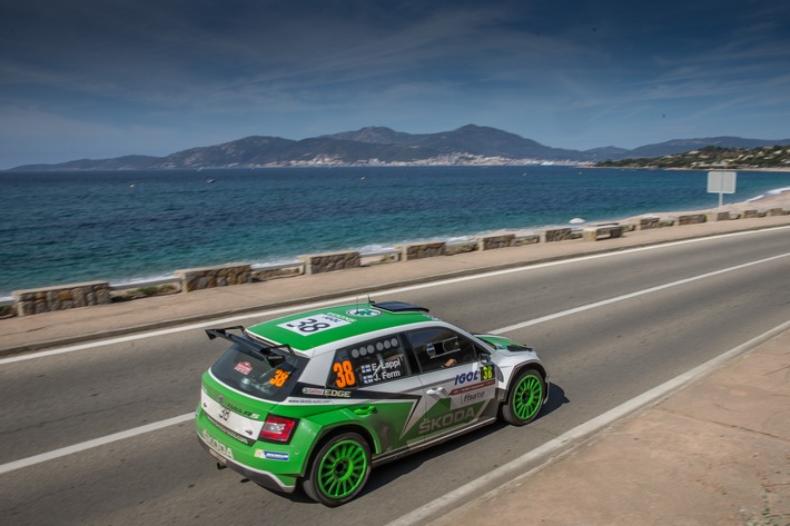 Rallye Spanien: Vollgas für den Titel mit drei SKODA Fabia R5-Werksautos (FOTO)
