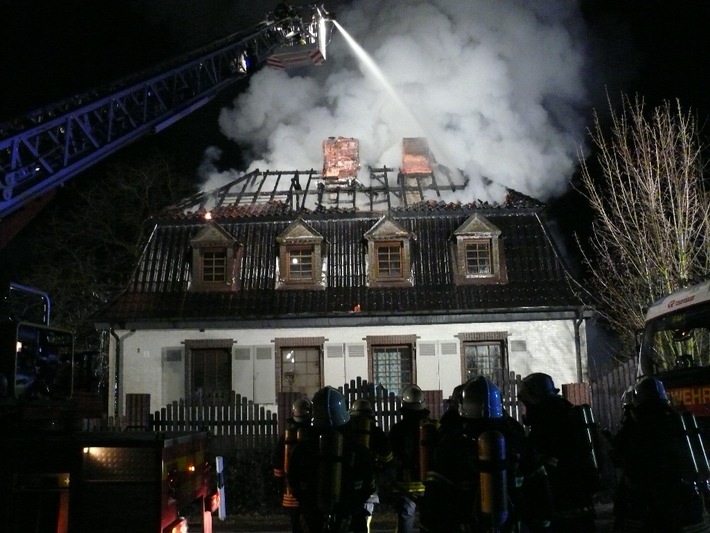 POL-DN: Wohnhausbrand in Jülich-Altenburg