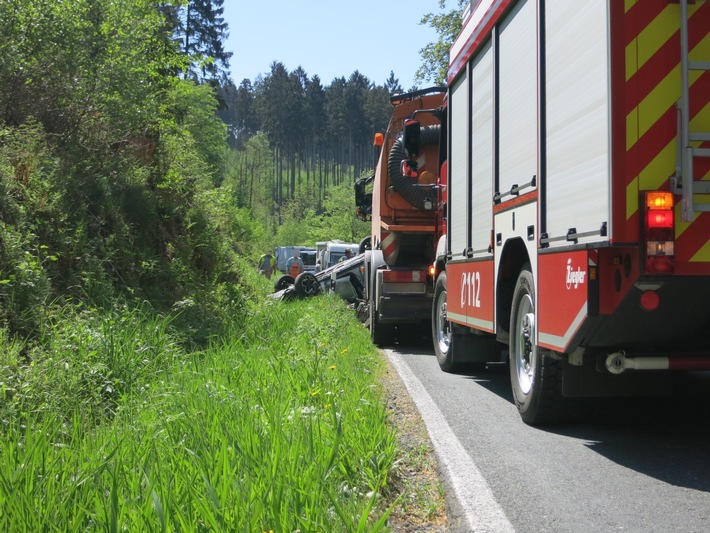 FW-AR: Verkehrsunfall auf dem "Ochsenkopf" fordert Verletzte