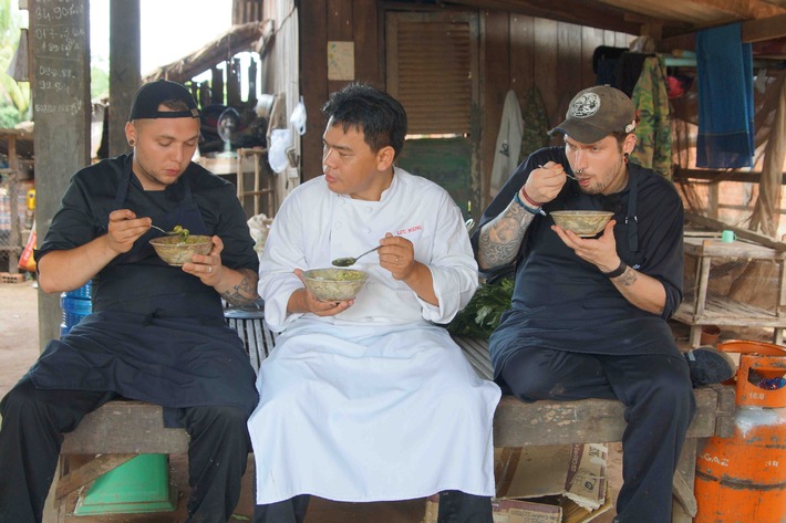 Auf der Suche nach dem ultimativen Rezept: zwei Köche unterwegs in Asien auf dem inspirierendsten Trip ihres Lebens - &quot;Die Geschmacksjäger&quot; ab 8. Dezember 2013 um 20:15 Uhr bei kabel eins