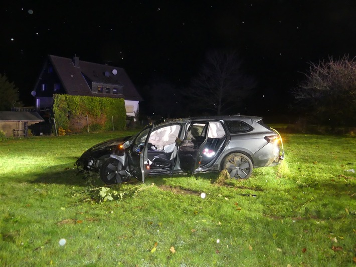 POL-GM: Betrunken mit Auto überschlagen