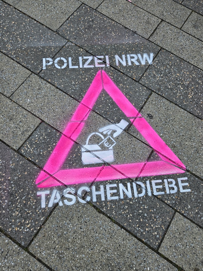 POL-DN: Polizei warnt vor Taschendieben - Präventive Hinweise im Stadtbild