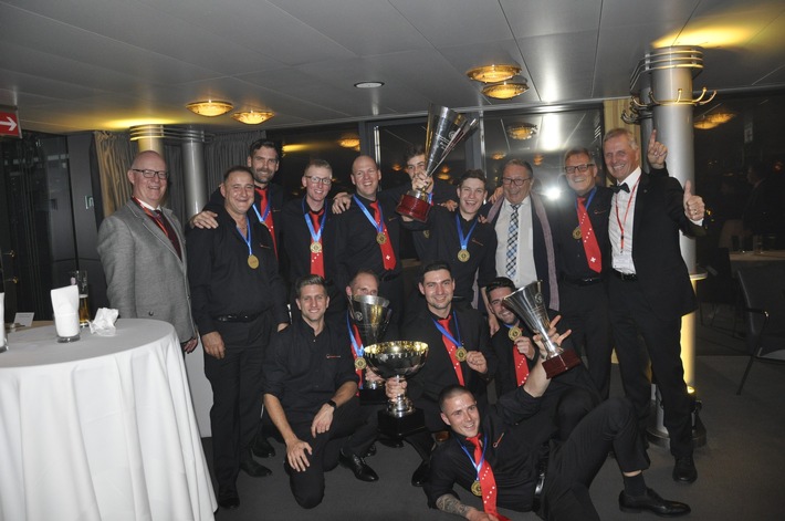 Schweiz holt erstmals 4 Goldmedaillen bei Dachdecker-WM