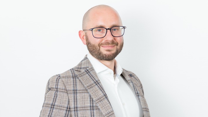 Hausverkauf in Profi-Händen: Philipp Braun von Hausverkauf-Experten.de verrät, wie Spezialisierung und Fachwissen den entscheidenden Unterschied machen