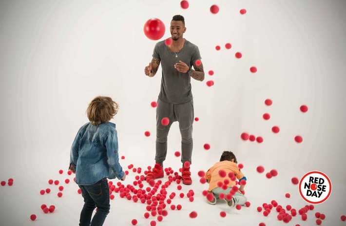 Der RED NOSE DAY wird Weltmeister: Jérôme Boateng unterstützt die ProSieben-Charity