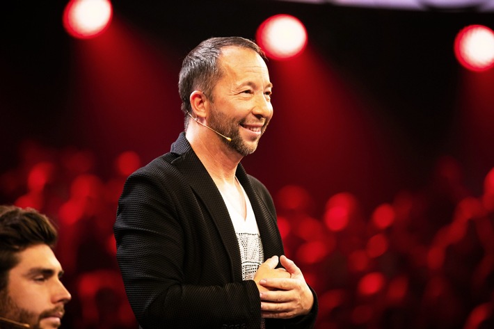 Premiere für DJ Bobo: Die Musiklegende rappt in der
ProSieben-Musikshow "My Hit. Your Song." zum
ersten Mal auf Russisch!