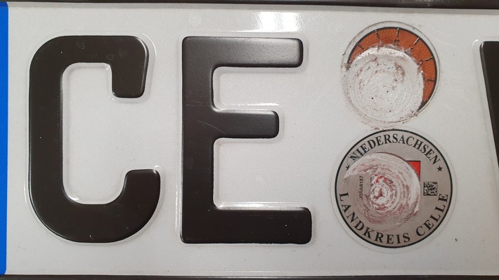POL-GÖ: (294/2020) Gefälschter Führerschein, entstempelte Kennzeichen - Autobahnpolizei beendet Weiterfahrt eines BMW-Fahrers auf der A 7