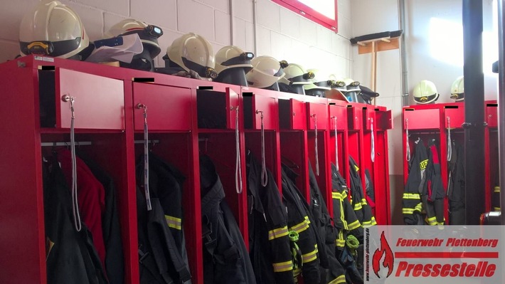 FW-PL: OT- Selscheid. Einbruch in Feuerwehrgerätehaus.