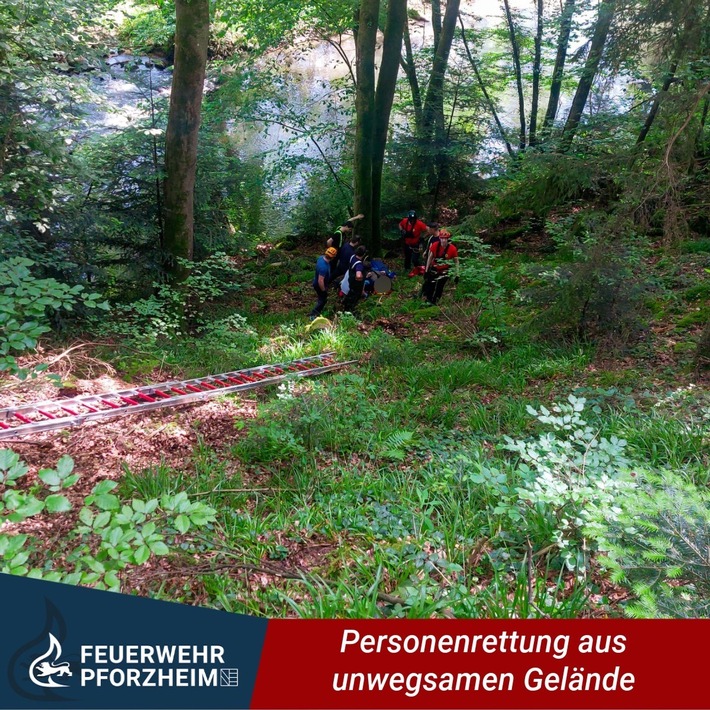 FW Pforzheim: Personenrettung aus unwegsamen Gelände