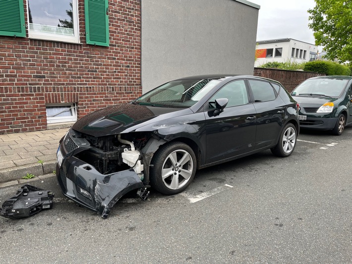 POL-ME: Verkehrsunfallfluchten aus dem Kreisgebiet - Hilden - 2406078