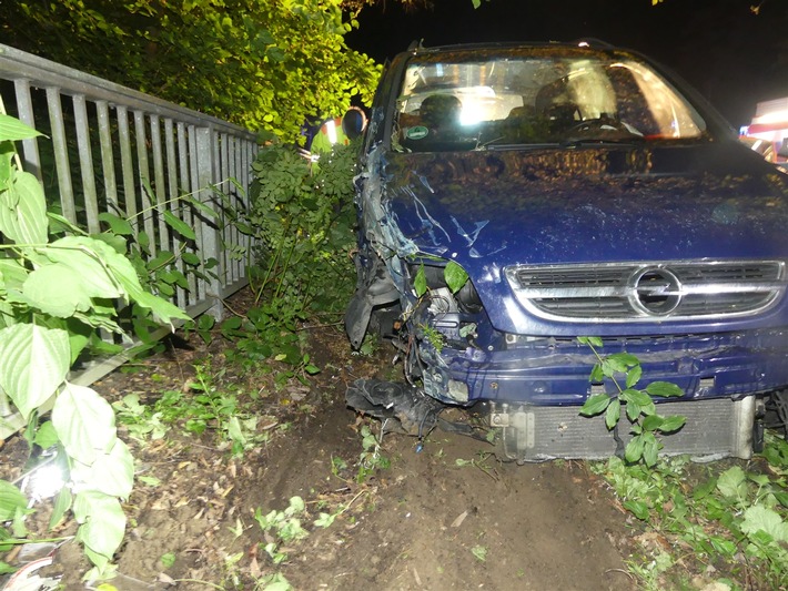 POL-GM: 110819-759:  Hoher Schaden bei Unfall unter Alkoholeinwirkung