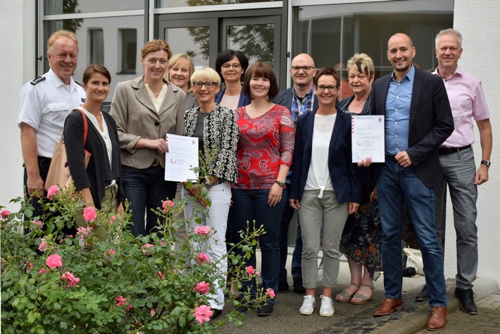 POL-OH: Ausgezeichnet - Fünf Dienststellen der Kooperation Fulda erhielten erneut Gütesiegel &quot;Familienfreundlicher Arbeitgeber Land Hessen&quot;