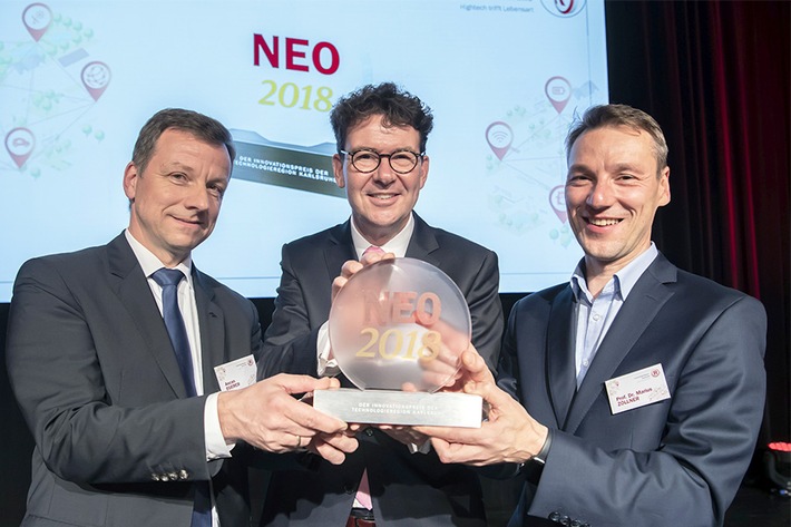 Innovationspreis der TechnologieRegion Karlsruhe: Projekt "EVA-Shuttle" zur Erprobung autonomer Shuttle-Dienste gewinnt NEO2018