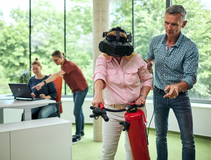 Ausgezeichnet:  B·A·D gewinnt FeuerTrutz Award 2025 für virtuelles Brandschutztraining