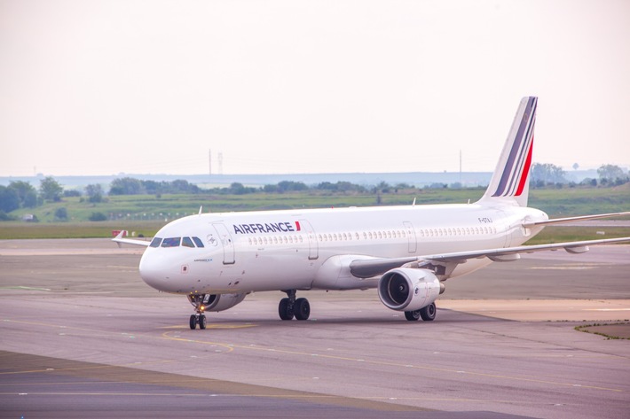 Medieninformation: Air France lanciert Flugverbindung Genf-Paris-Orly