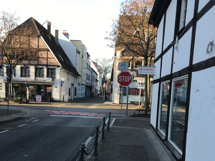 POL-SO: Lippstadt - Kontrollen am Stoppschild