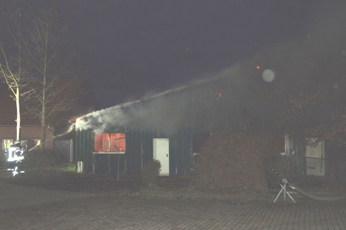 POL-MI: Millionenschaden nach Feuer in Rahden-Varl
