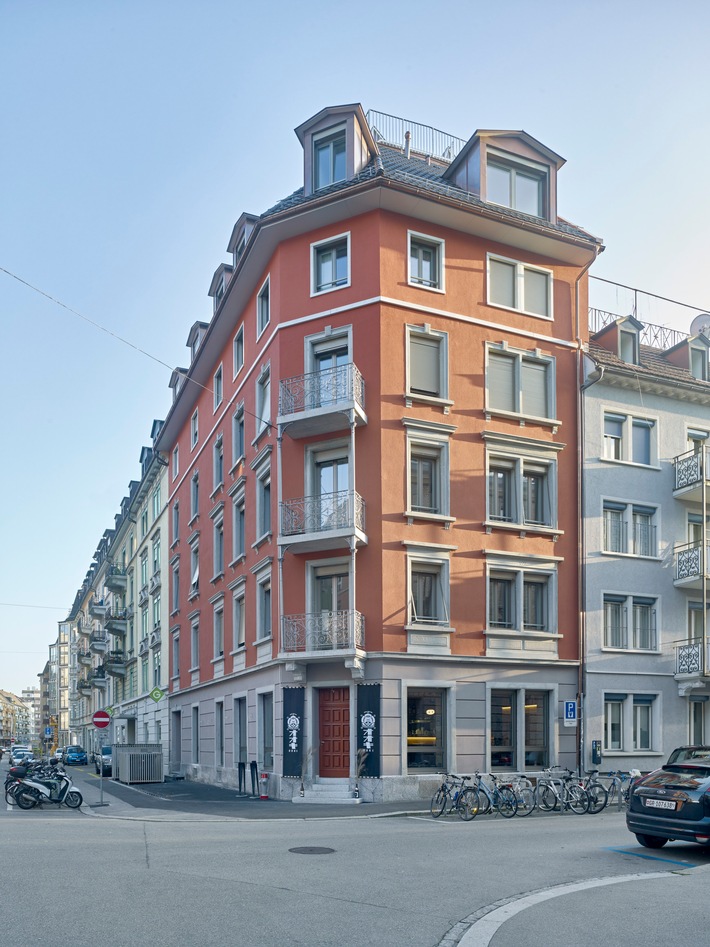 Schwarz Architekten: Die Zukunft nachhaltig bauen / Gründerzeit-Wohnhäuser saniert und Fassade erhalten