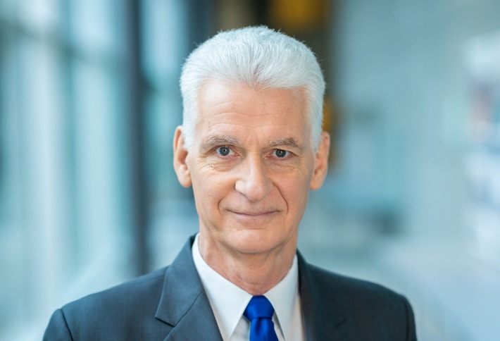 Rolf Schmachtenberg_Bundesregierung Steffen Kugler.jpg