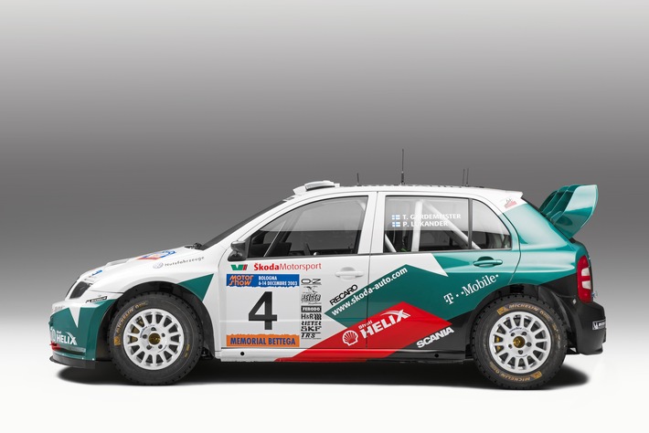 211203-Skoda-Fabia-WRC-2003-2.jpg