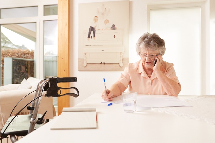 Begutachtungsverfahren: Aus der Distanz pflegebedürftige Angehörige unterstützen