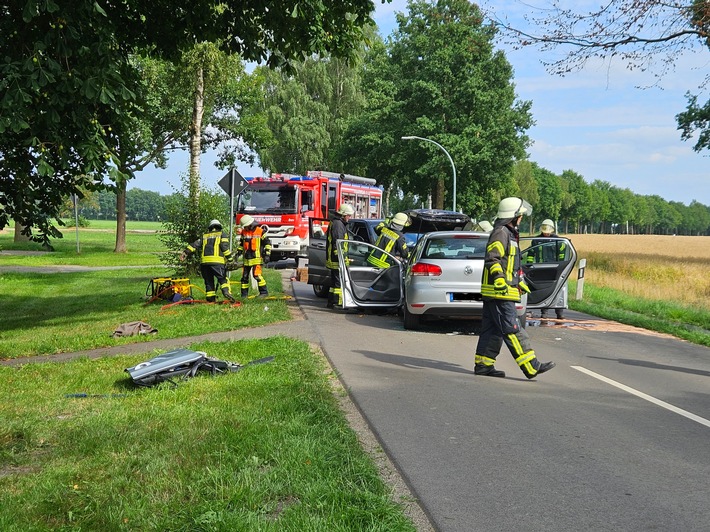 FW-ROW: Zwei Verletzte nach Unfall