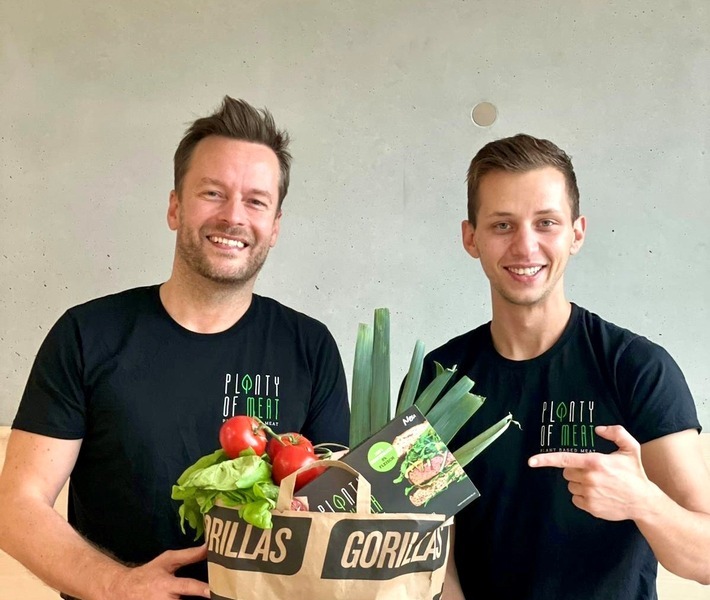 Christian Meeh (Direktor Marketing) und Alexander Eder (Head of Development) von der Planty of Meat GmbH / Weiterer Text über ots und www.presseportal.de/nr/157330 / Die Verwendung dieses Bildes ist für redaktionelle Zwecke unter Beachtung ggf. genannter Nutzungsbedingungen honorarfrei. Veröffentlichung bitte mit Bildrechte-Hinweis.