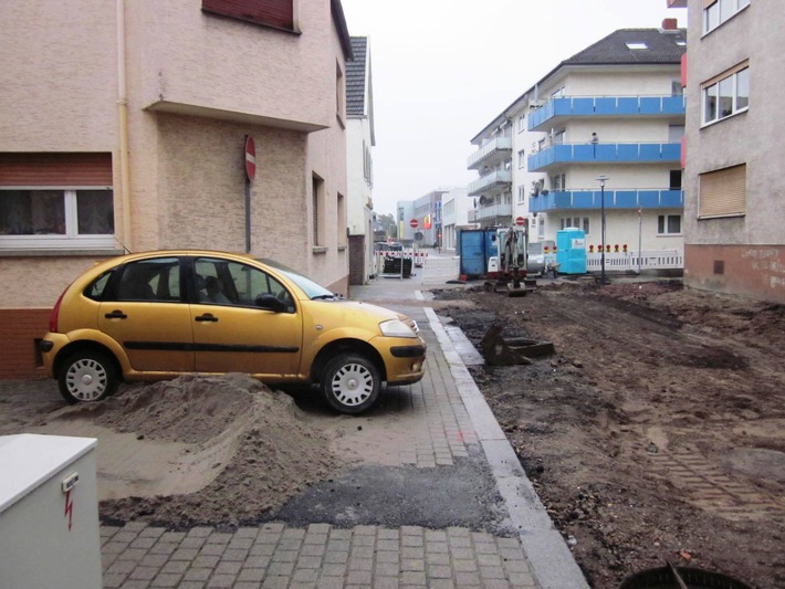 POL-PDWO: Alkoholisierter Pkw-Fahrer fährt sich in Baustelle fest