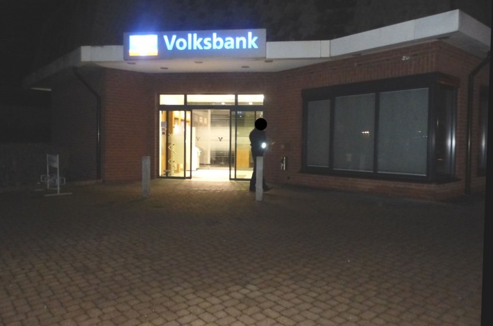 POL-MI: Bankeinbruch ohne Beute