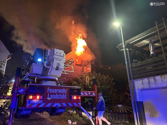 POL-PPWP: Brand eines Einfamilienhauses