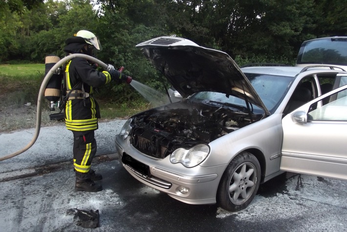 FW-DO: 21.06.2019 Feuer in Dortmund-Kirchderne