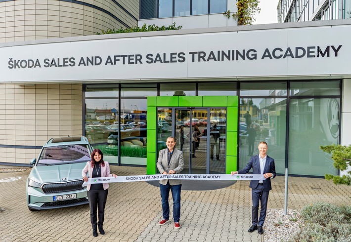 ŠKODA AUTO startet Sales &amp; After Sales Training Academy