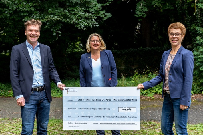 Startschuss für entwaldungsfreie Lieferketten: Bundesumweltministerin Schulze würdigt neues Projekt ELAN