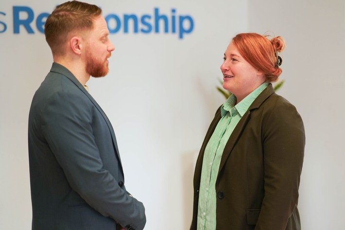 Beziehung ist lernbar: Jonathan Makkonen und Janine Förster von Das Relationship erklären, wie strukturierte Familien- und Paarberatung langfristige Nähe und stabile Partnerschaften ermöglicht