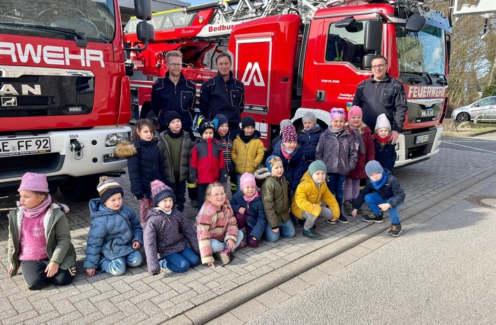 FW-KLE: "Was tun, wenn der Rauchmelder piept?" - Brandschutzerziehung in Grundschule und Kindergarten