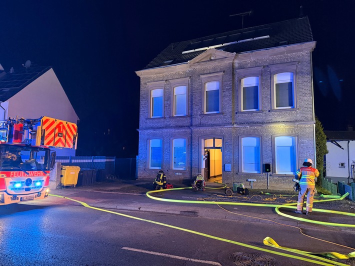 FW-GL: Ausgelöster Heimrauchmelder führt zu Einsatz in Wohnanlage - keine Verletzten