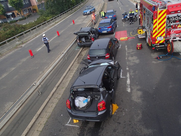 POL-PPMZ: Verkehrsunfall mit drei schwerverletzten Personen