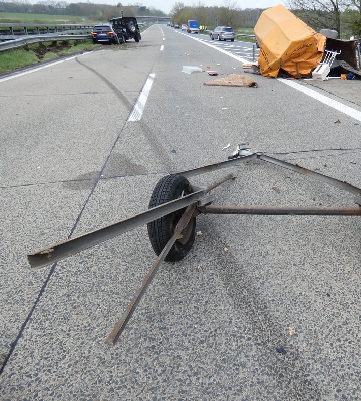 POL-OL: +++ Verkehrsunfall auf der A29 verursacht Vollsperrung +++