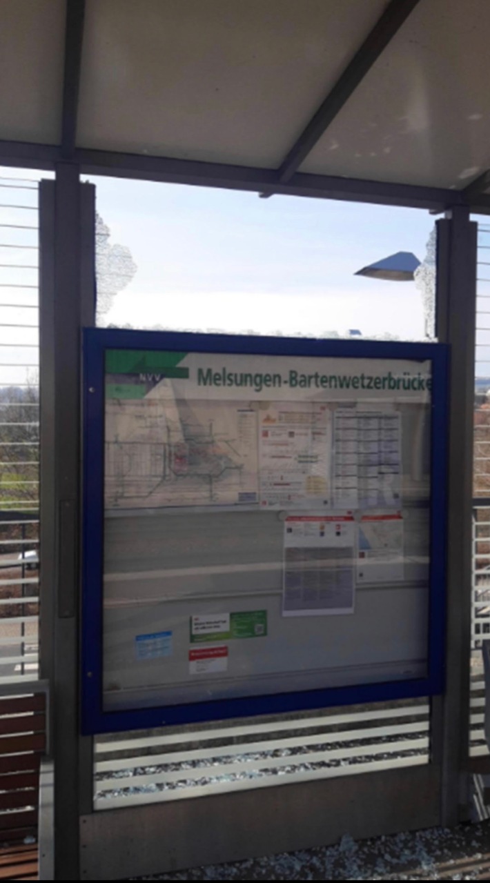BPOL-KS: Vandalismusschäden am Bahnhaltepunkt Melsungen - Bundespolizei sucht Zeugen