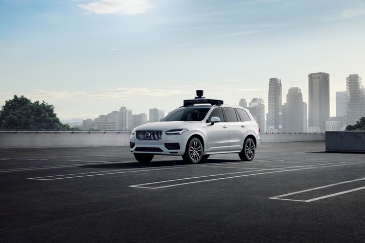 Press release: First use of Brose door drive in Volvo Cars&#039; autonomous drive ready XC90 for Uber Advanced Technologies Group