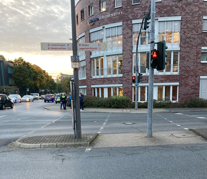 POL-ME: Betrunkener Radfahrer nach Sturz ins Krankenhaus gebracht - Langenfeld - 2110093