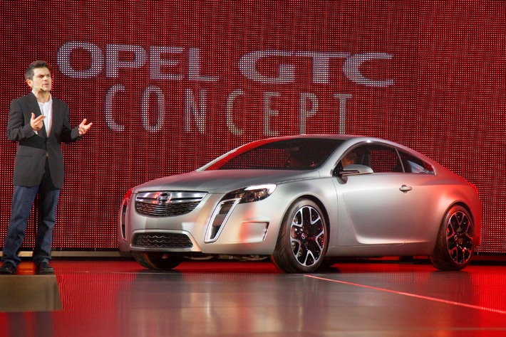 Debüt des Opel GTC Concept spektakulär inszeniert / Weltpremiere für den neuen Botschafter der Marke
