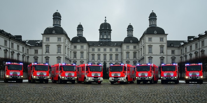 FW-GL: Investition in die Sicherheit - 8 neue Fahrzeuge für die Feuerwehr Bergisch Gladbach