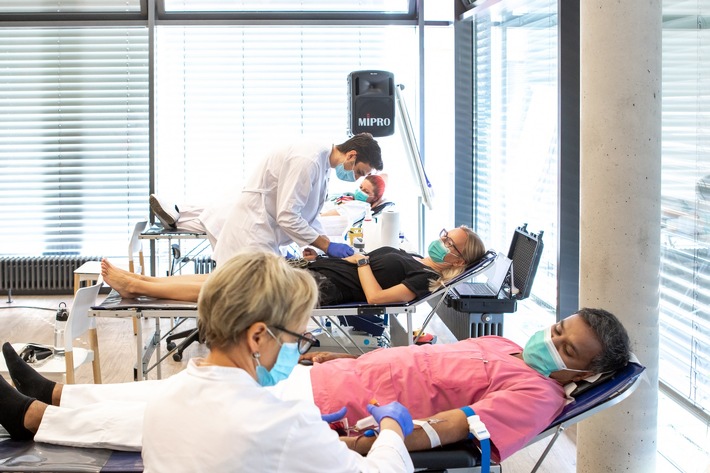 #missingtype am Helios Klinikum Berlin-Buch: Mitarbeiter-Blutspendeaktion war ein voller Erfolg!