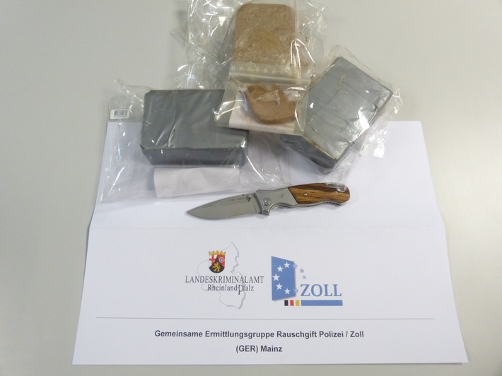 ZOLL-F: Gemeinsame Pressemitteilung des ZFA Frankfurt am Main und LKA Rheinland-Pfalz
Bewaffneter vermeintlicher Rauschgiftschmuggler festgenommen
1,5 Kilogramm Heroin sichergestellt