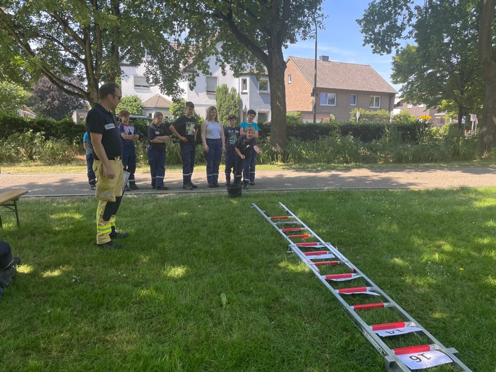 FW Xanten: "Früh übt sich" - am Besten gemeinsam