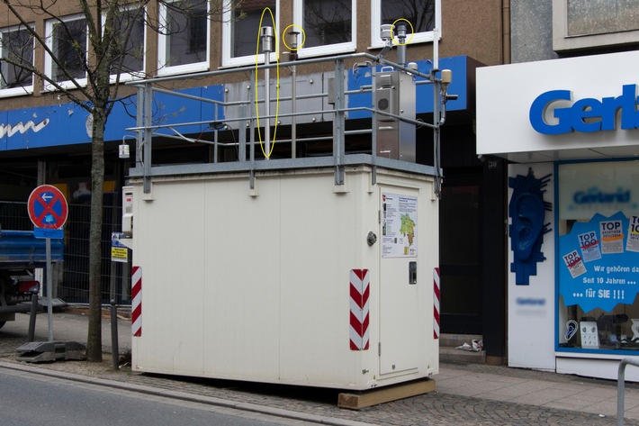 POL-HI: Diebstahl an Luftmessstation in der Schuhstraße